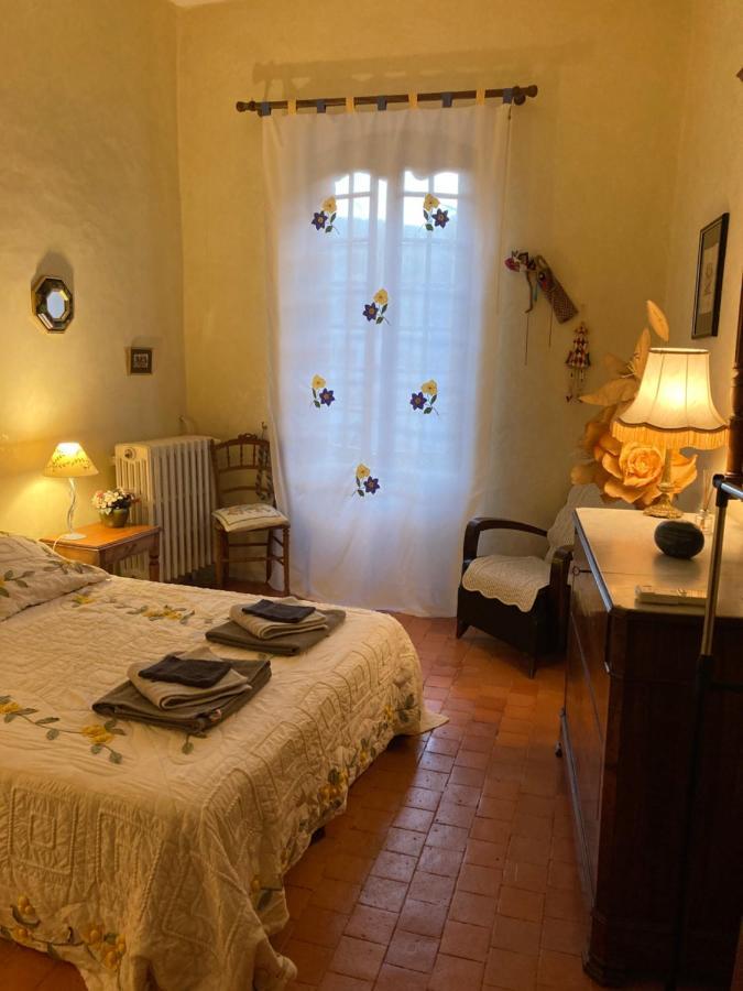 Gite Belle Vue Bed and Breakfast Visan Exterior foto
