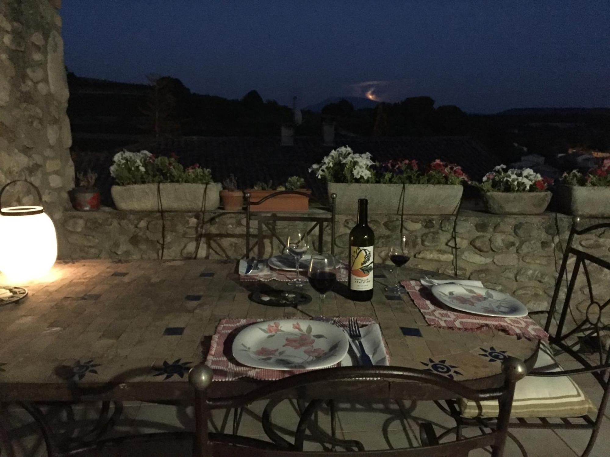 Gite Belle Vue Bed and Breakfast Visan Exterior foto