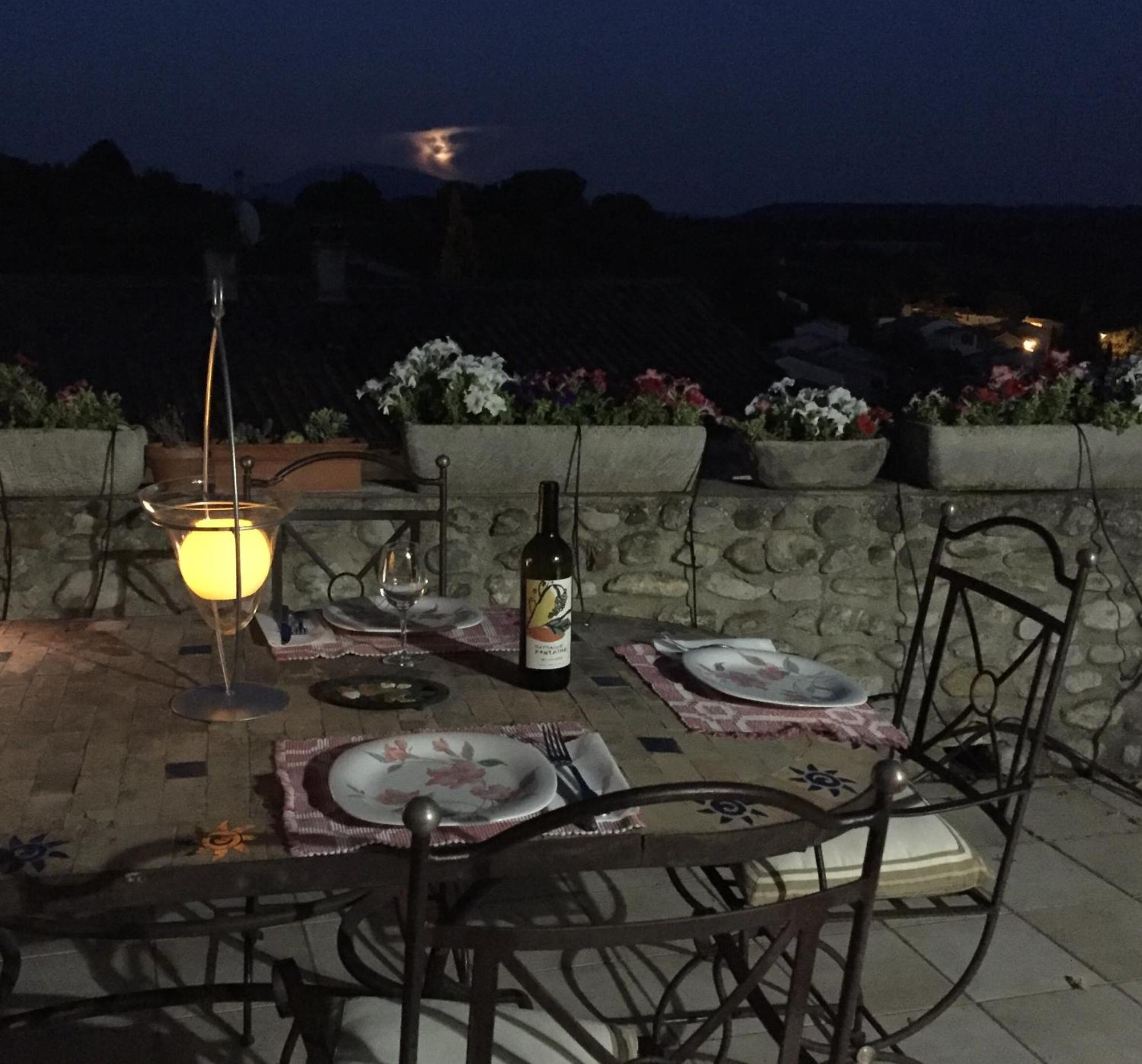 Gite Belle Vue Bed and Breakfast Visan Exterior foto
